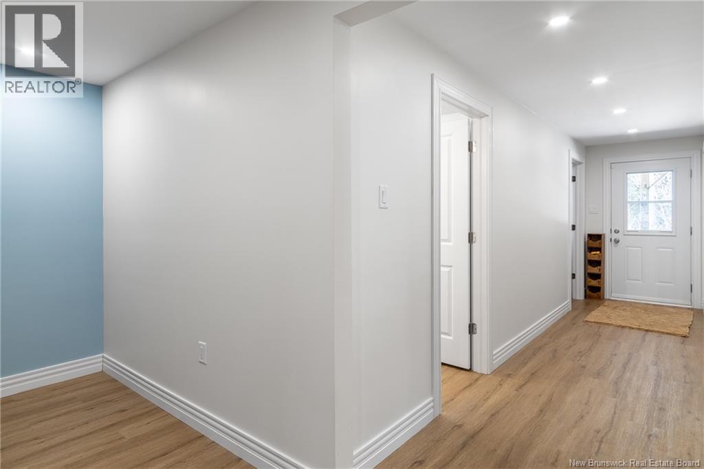 50 Walker Crescent - 24