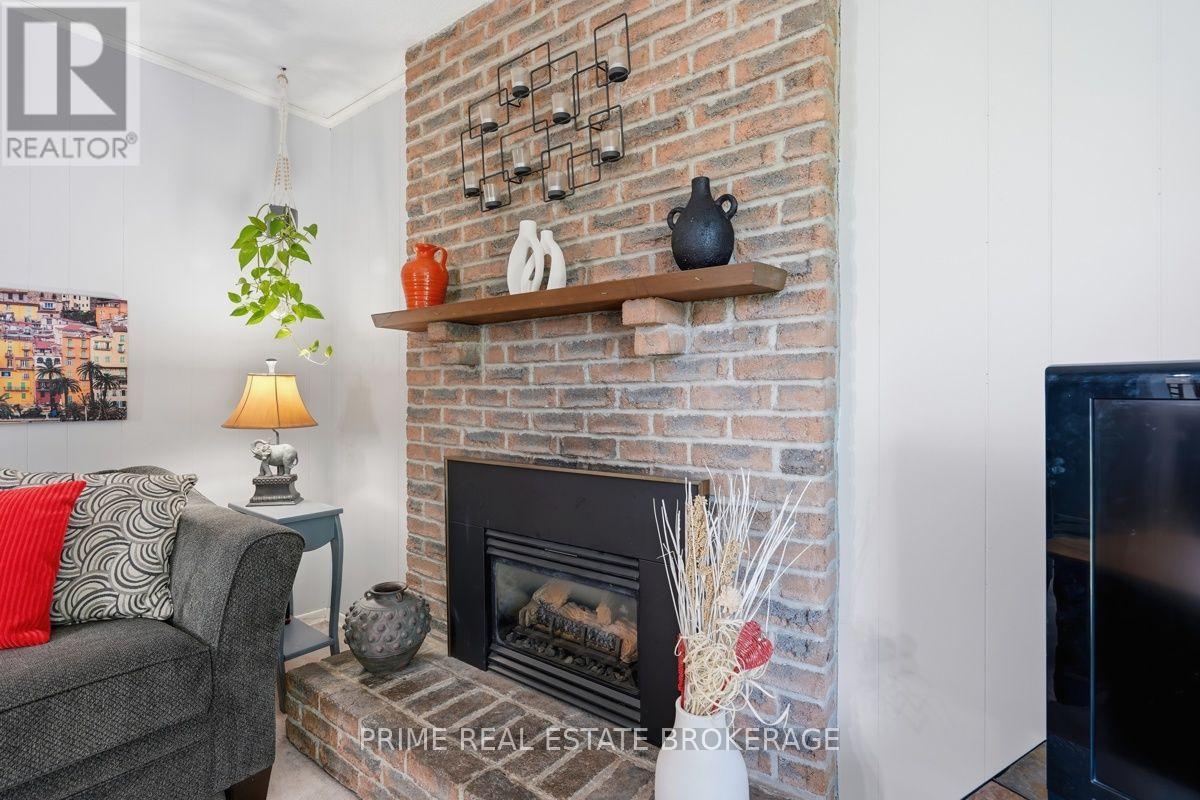 686 BARCLAY ROAD - Image 16