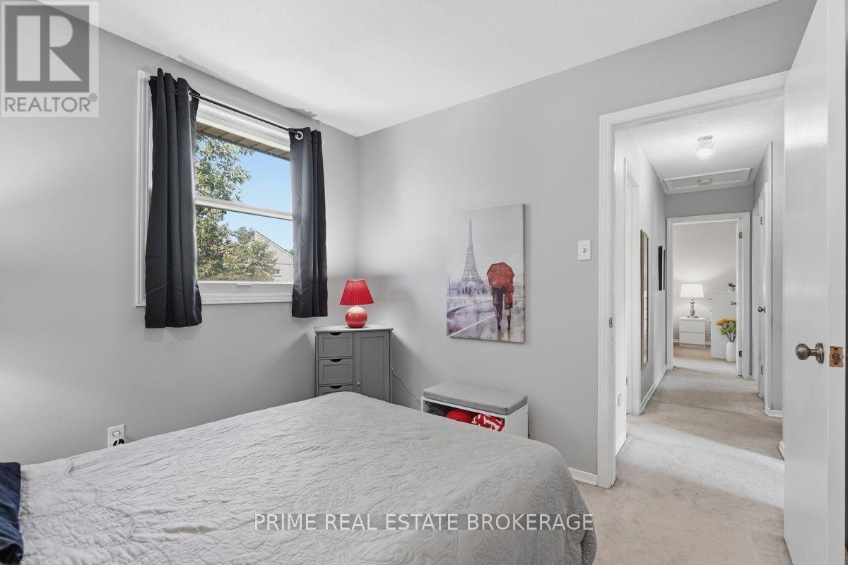 686 BARCLAY ROAD - Image 28