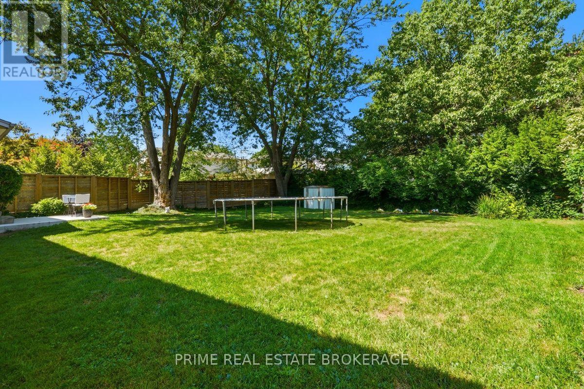 686 BARCLAY ROAD - Image 39