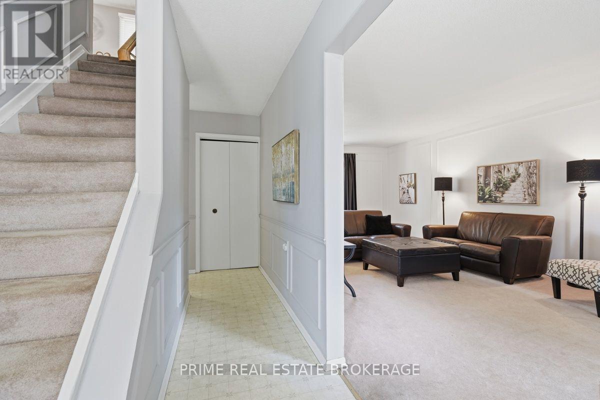 686 BARCLAY ROAD - Image 4