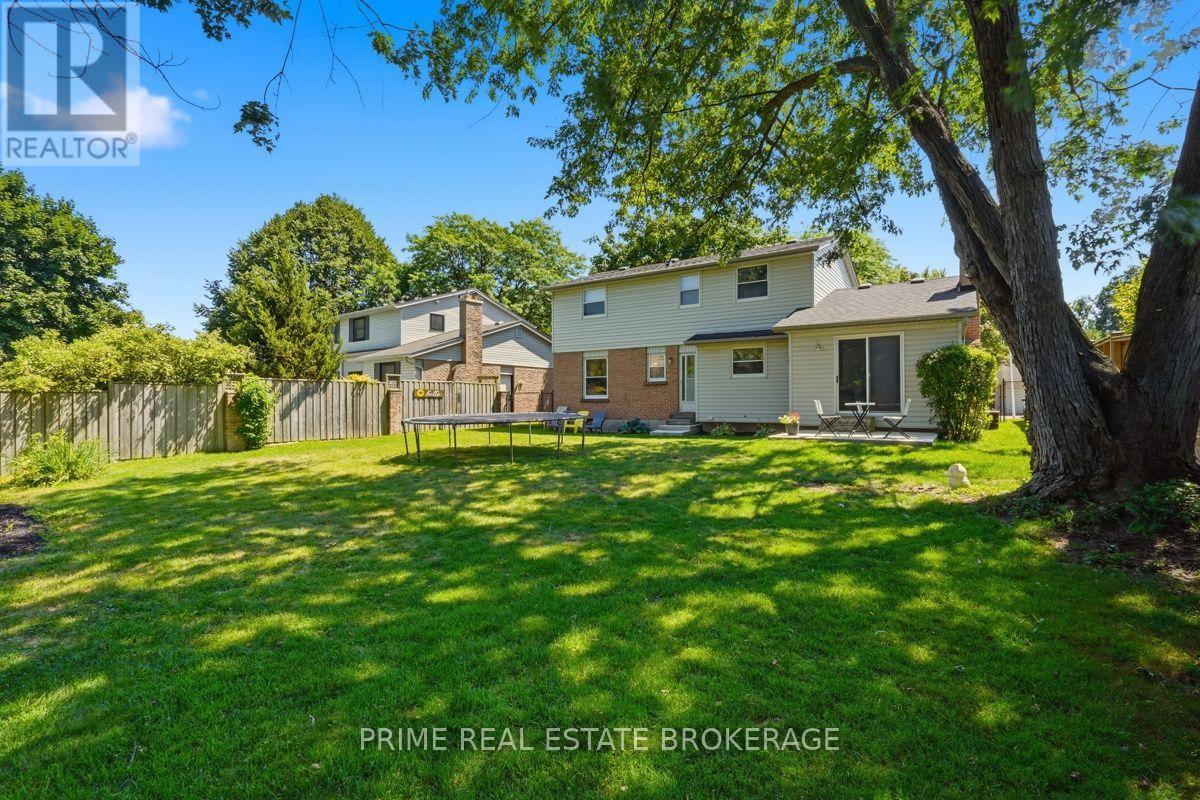 686 BARCLAY ROAD - Image 42