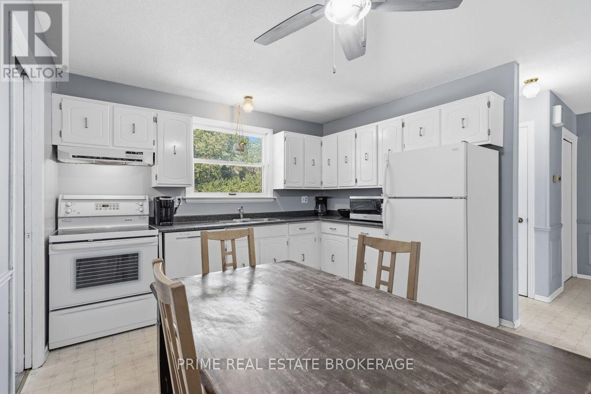 686 BARCLAY ROAD - Image 9