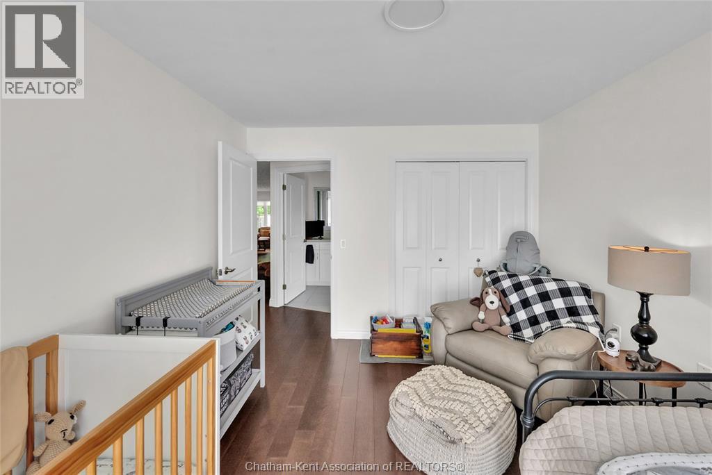9053 Indian Creek LINE East - Image 22