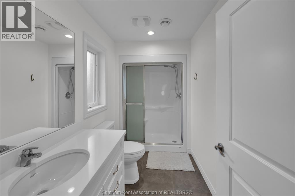 9053 Indian Creek LINE East - 31