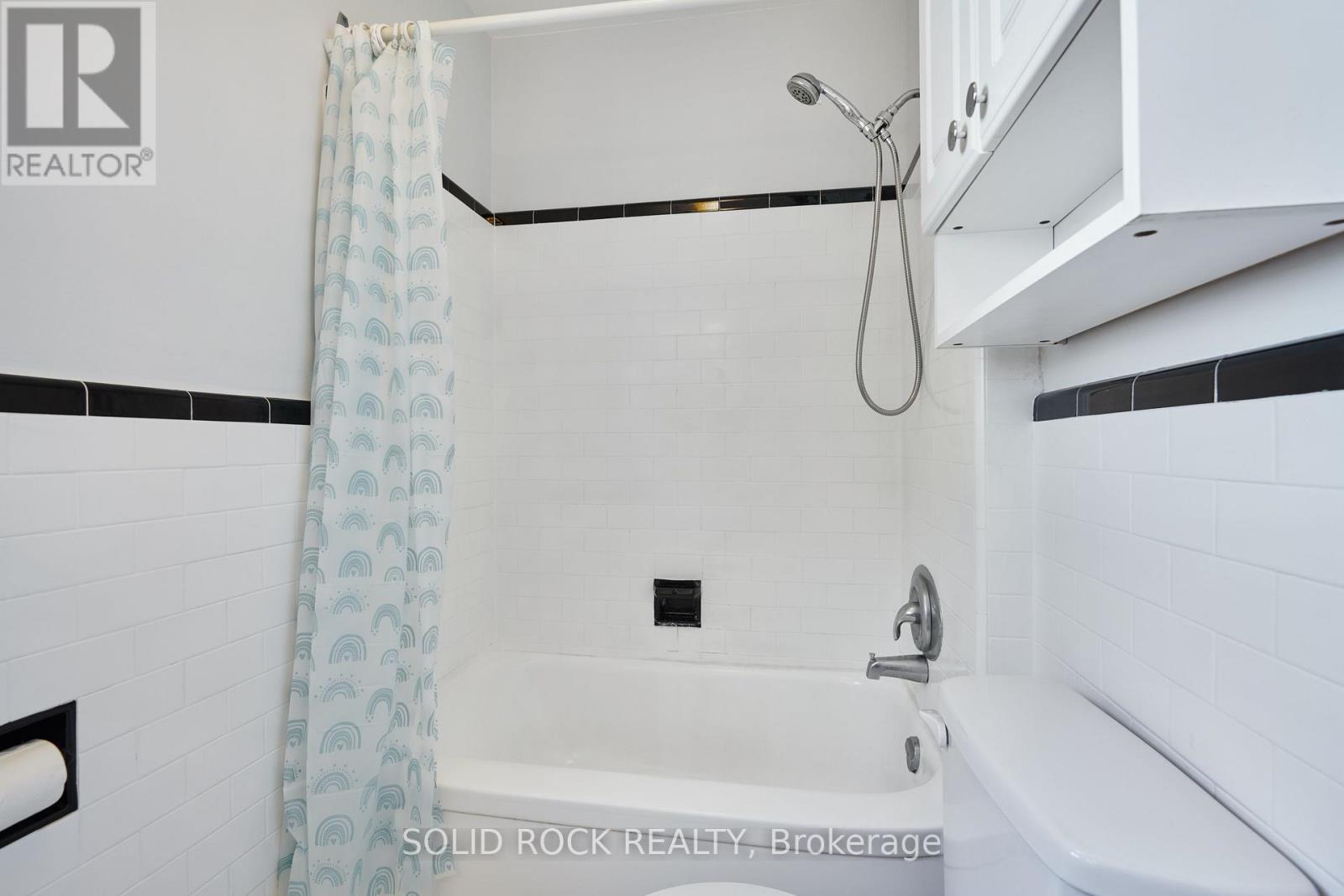 4 Bed, 2 Bath House for Sale in Ottawa – 1227 PORTLAND AVENUE, Ottawa – MLS# X13650110 - Image 16