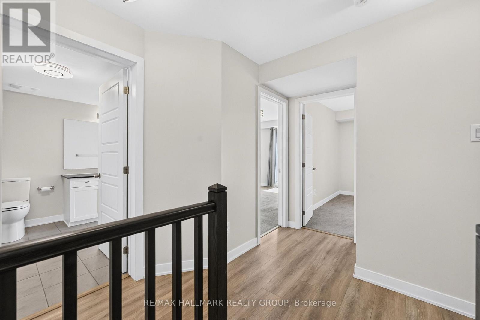 2 Bed, 2 Bath House for Sale in Ottawa – 575 TAKAMOSE PRIVATE, Ottawa – MLS# X13650160 - Image 29