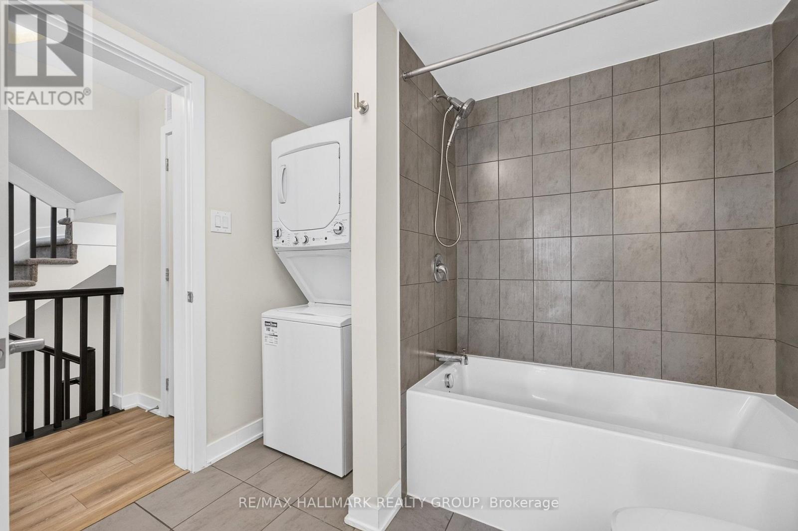 2 Bed, 2 Bath House for Sale in Ottawa – 575 TAKAMOSE PRIVATE, Ottawa – MLS# X13650160 - Image 35