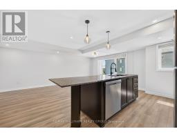 575 Takamose Private, Ottawa, ON K1K4Z4 Photo 18