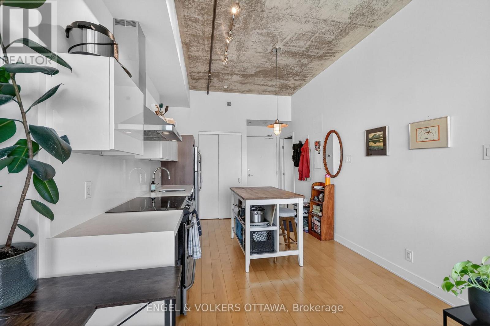 1 Bed, 1 Bath Apartment for Rent in Ottawa – 935 – 340 MCLEOD STREET, Ottawa – MLS# X13650174 - Image 13