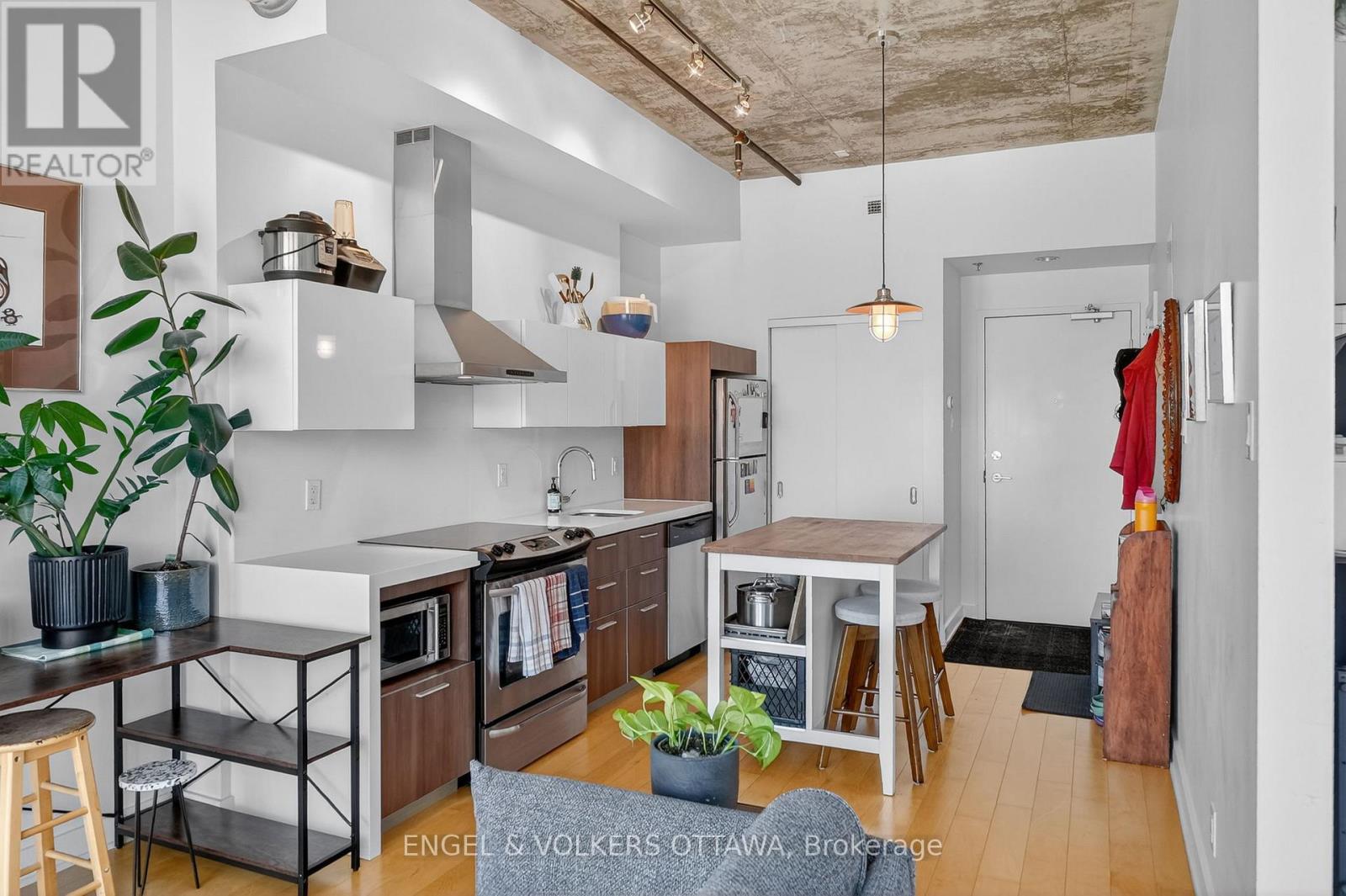 1 Bed, 1 Bath Apartment for Rent in Ottawa – 935 – 340 MCLEOD STREET, Ottawa – MLS# X13650174 - Image 14