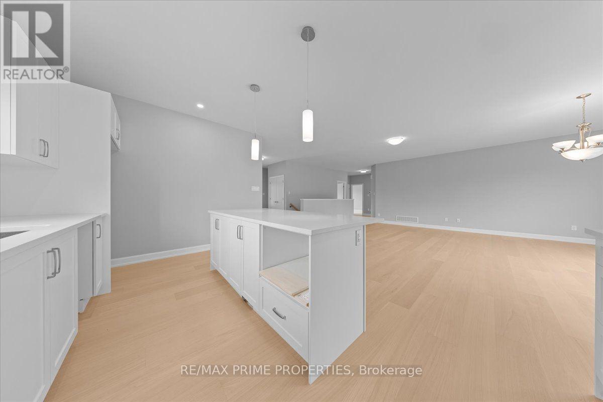 465 PIONEER ROAD - Image 17
