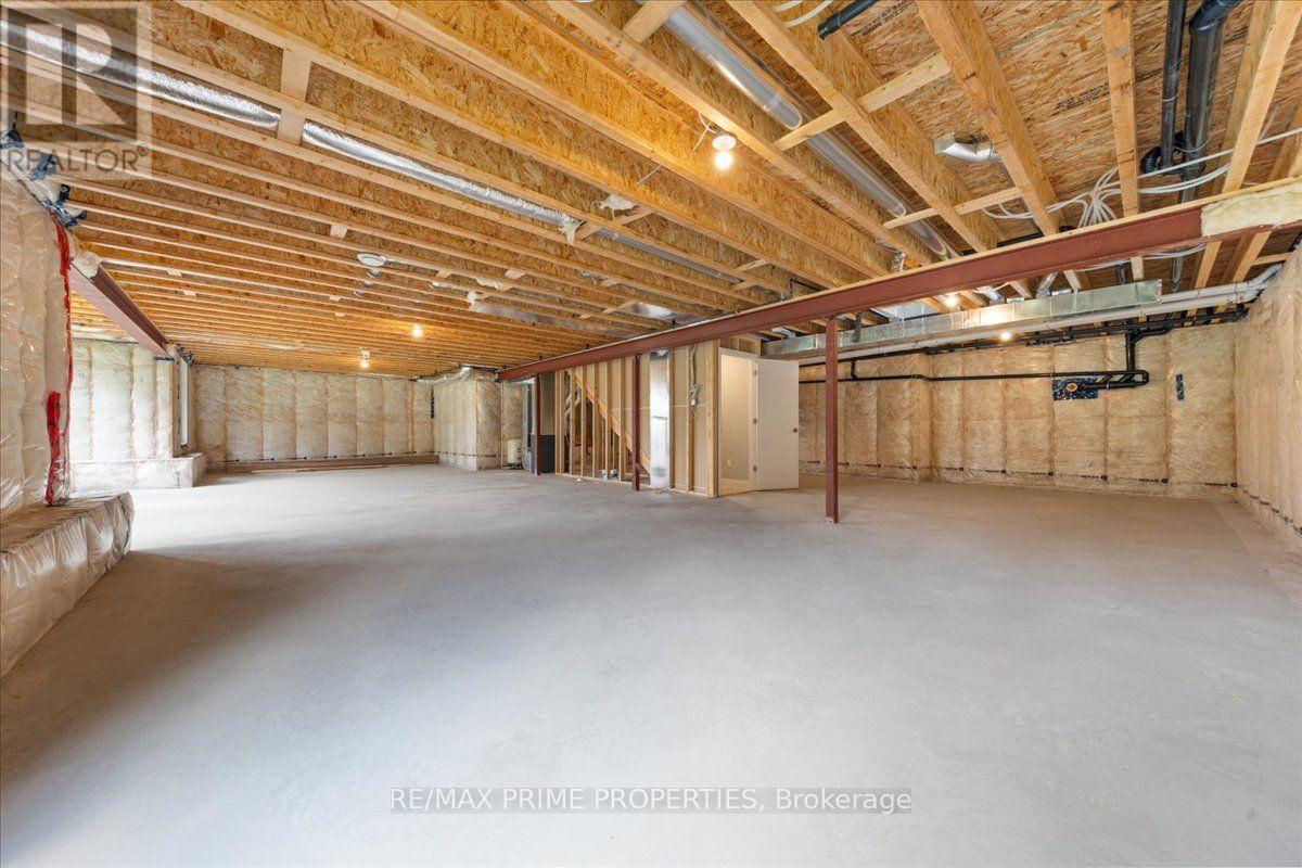 465 PIONEER ROAD - Image 33