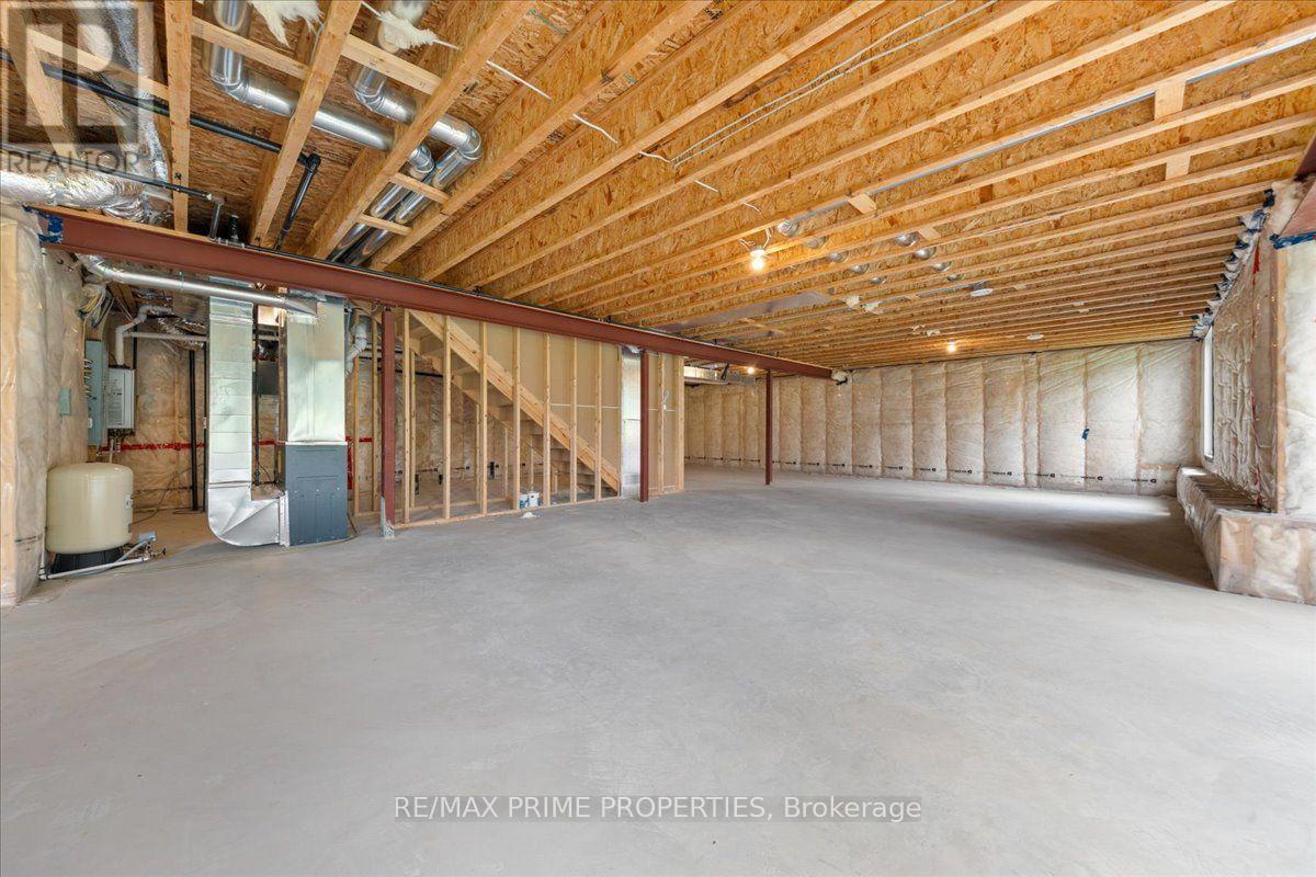 465 PIONEER ROAD - Image 35