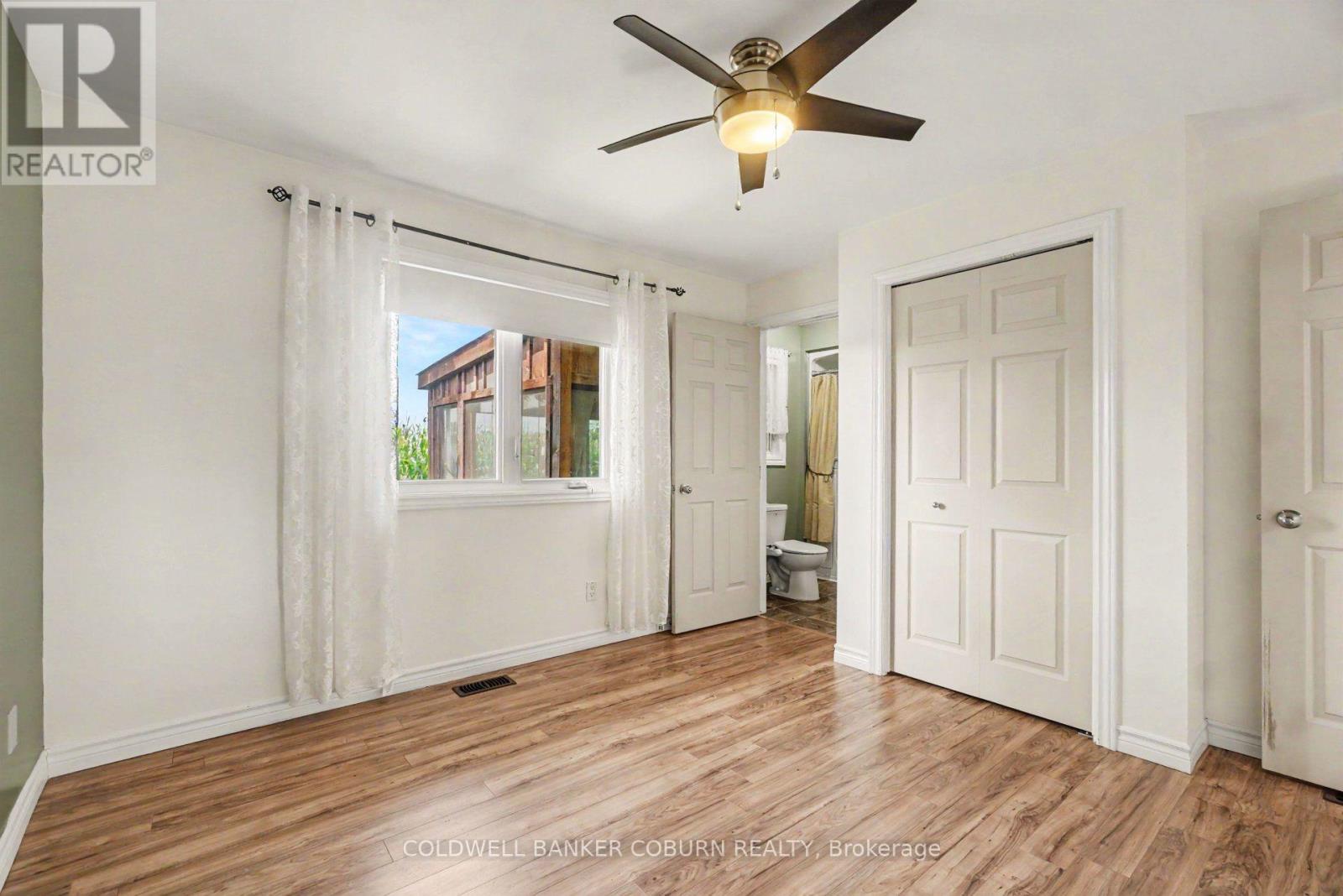 127 ELIZABETH DRIVE - 27