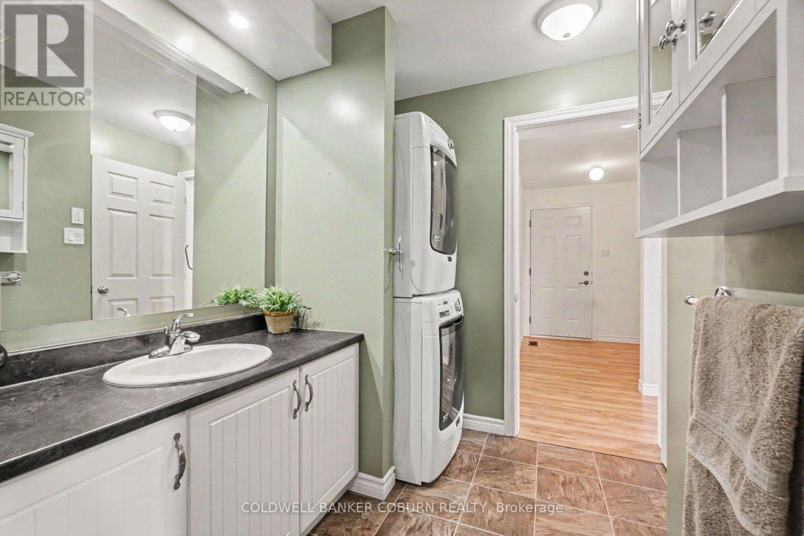 127 ELIZABETH DRIVE - 31