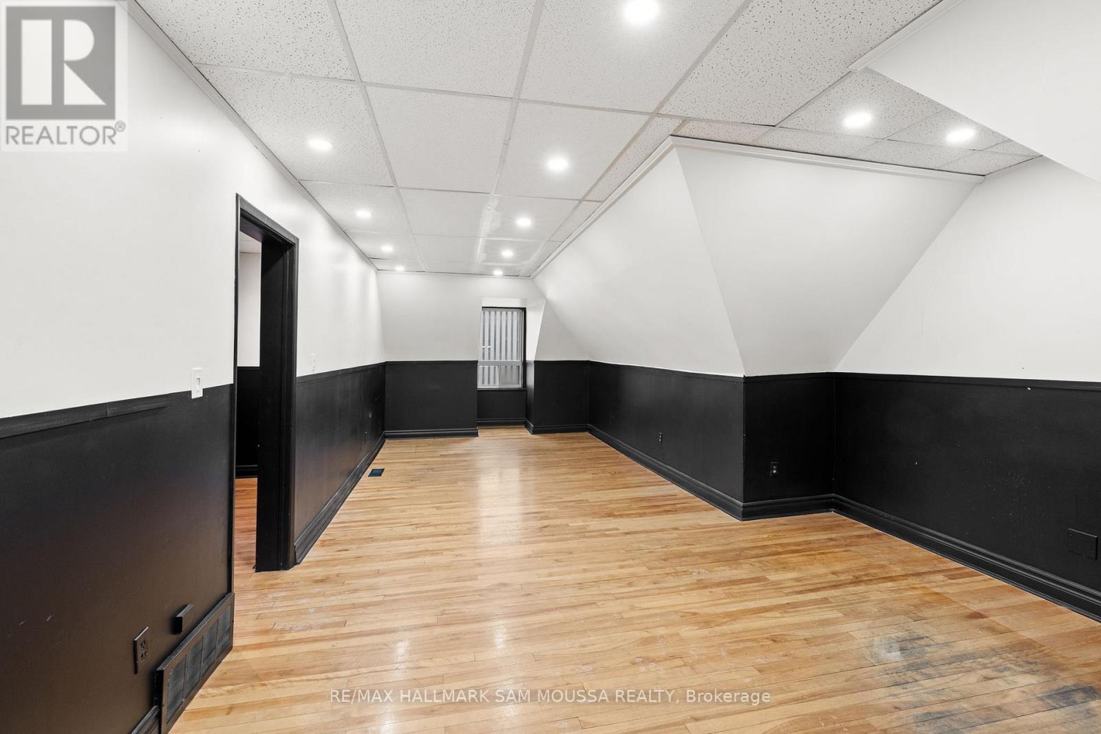 Office for Rent in Ottawa – 3 – 162-164 METCALFE STREET, Ottawa – MLS# X13650272 - Image 16