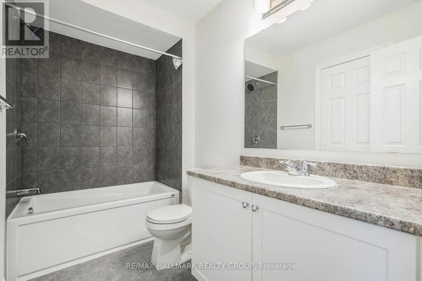 2 Bed, 2 Bath House for Rent in Ottawa – 284 ZENITH PRIVATE, Ottawa – MLS# X13650304 - Image 11