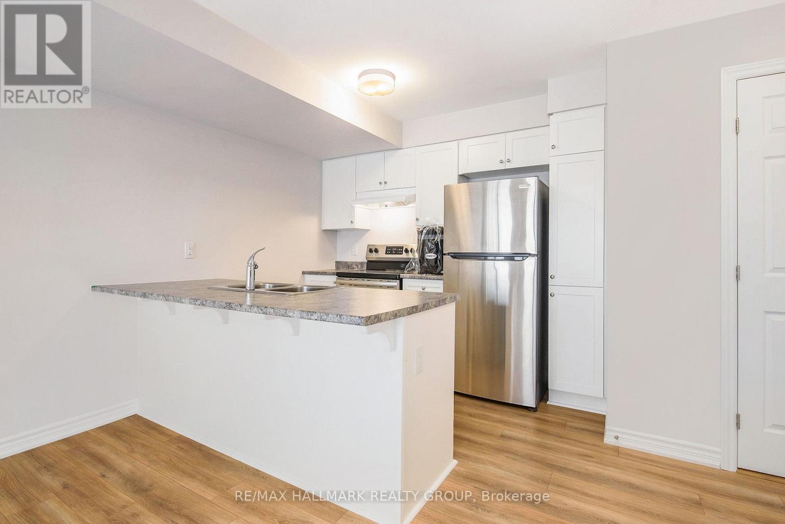 2 Bed, 2 Bath House for Rent in Ottawa – 284 ZENITH PRIVATE, Ottawa – MLS# X13650304 - Image 7