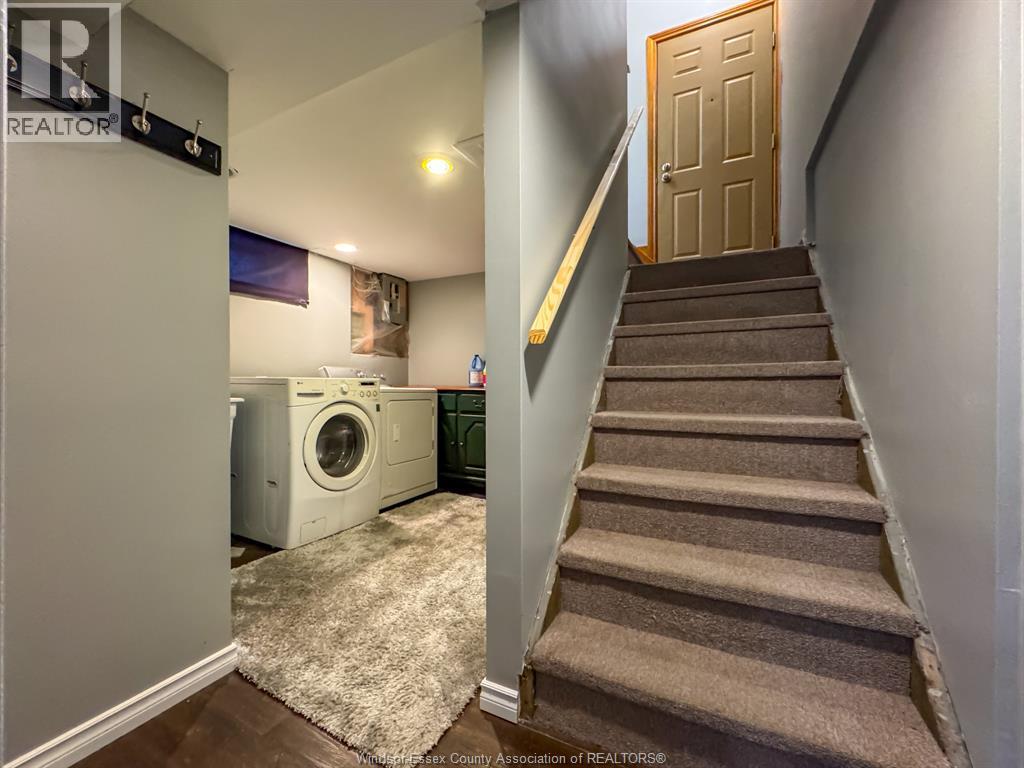 979 BELLEPERCHE PLACE - 19