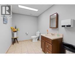 924-944 Ottawa Street, Windsor, ON N8X2E1 Photo 12