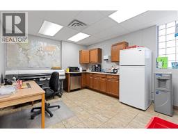 924-944 Ottawa Street, Windsor, ON N8X2E1 Photo 21