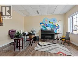 924-944 Ottawa Street, Windsor, ON N8X2E1 Photo 34