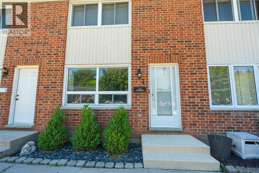 301 EDGEWOOD STREET Unit# 2, Sarnia — photo 3