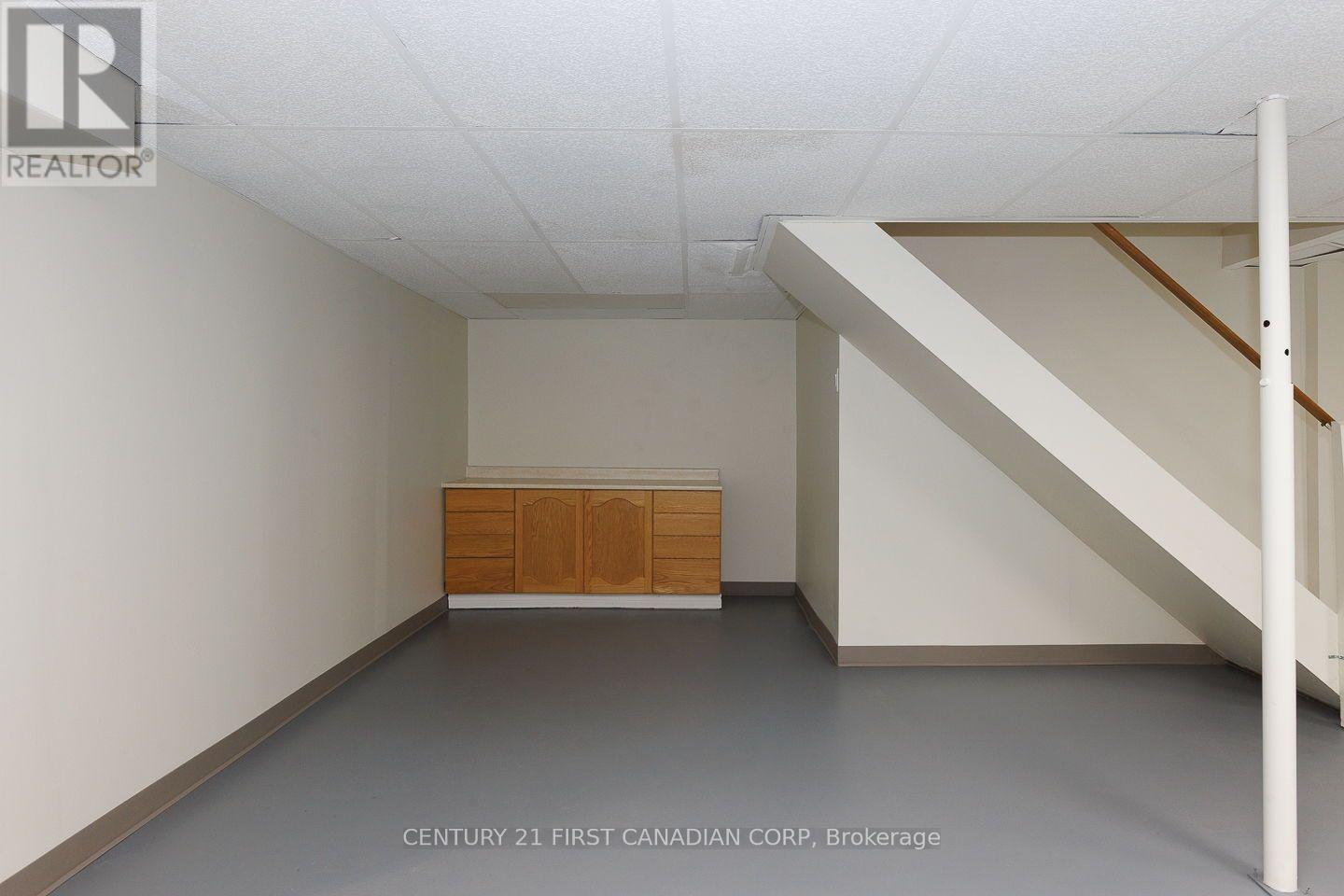 255 DEVERON CRESCENT - Image 46