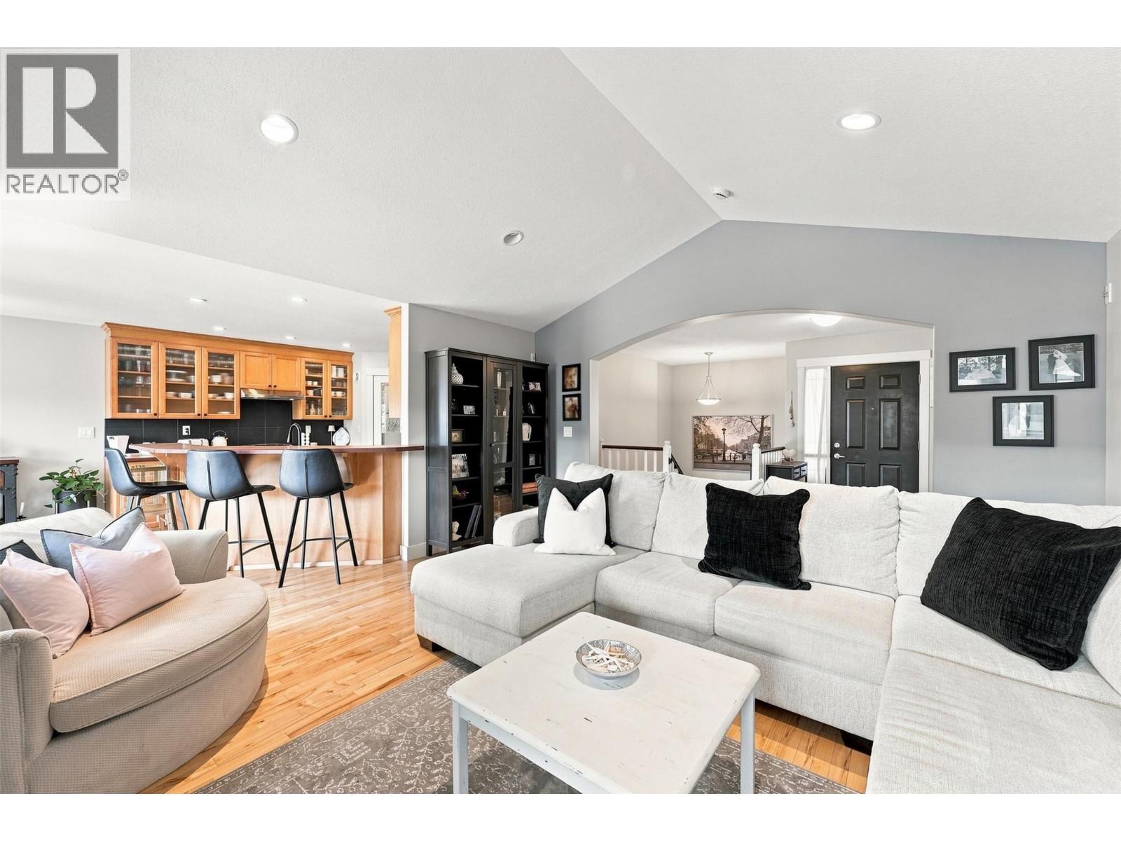 1167 Burgess Way - Image 3