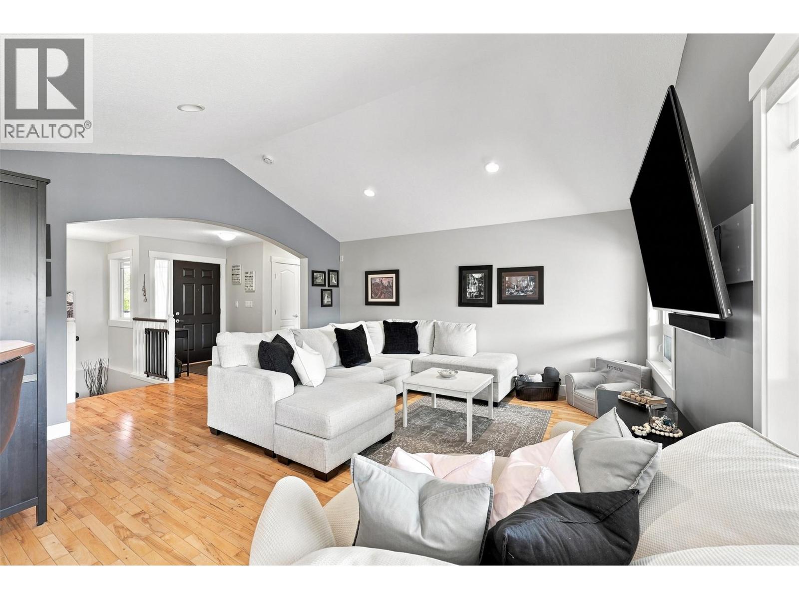 1167 Burgess Way - 9