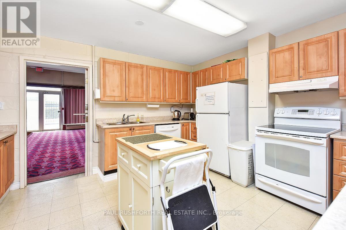 2 Bed, 1 Bath House for Sale in Ottawa – 1517 – 2000 JASMINE CRESCENT, Ottawa – MLS# X13029292 - Image 41