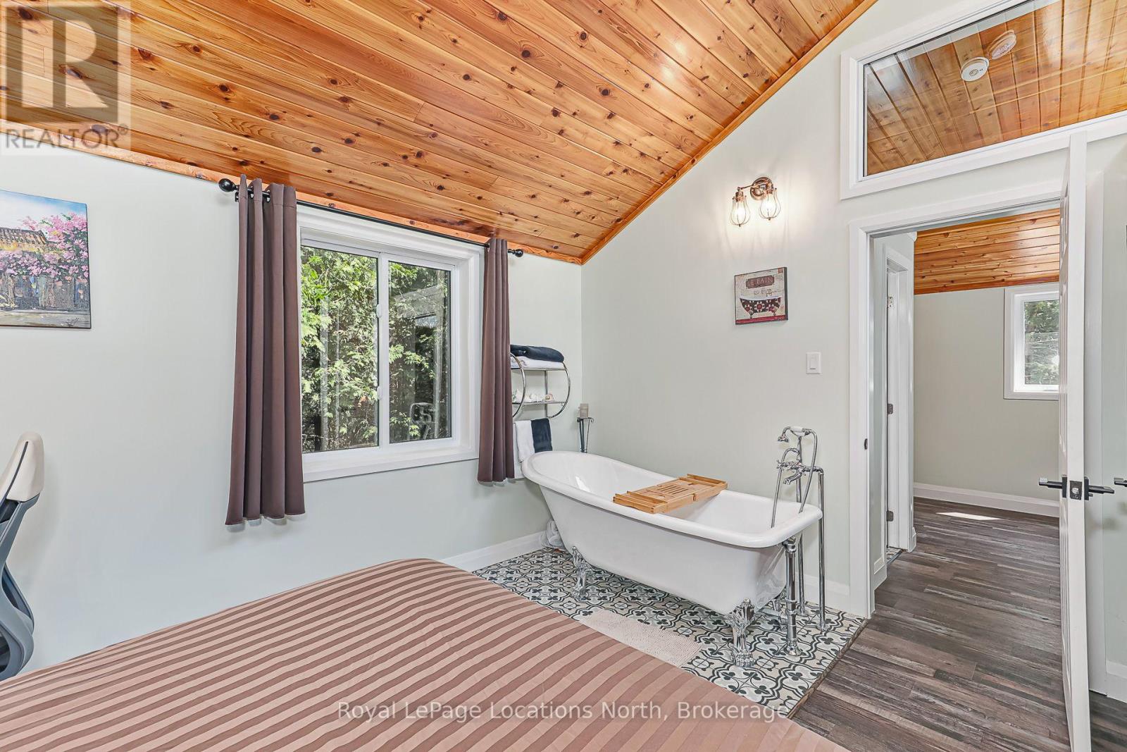157 WOODLAND PARK ROAD - Image 28