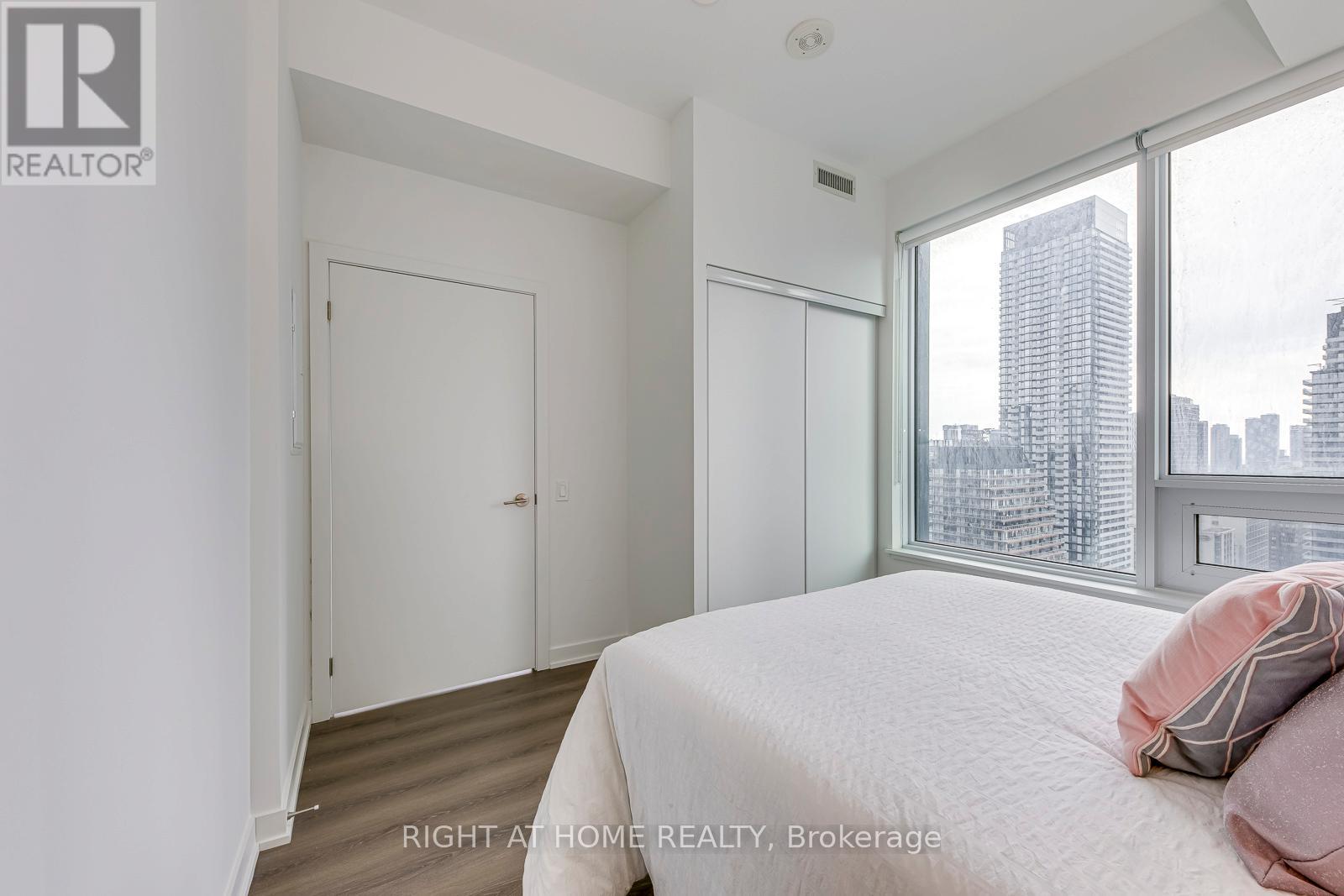 #3112 8 WELLESLEY STREET W - 21