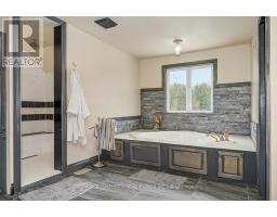 Bathroom - 3968 Elphin Maberly Road, Frontenac, ON K0H2R0 Photo 17