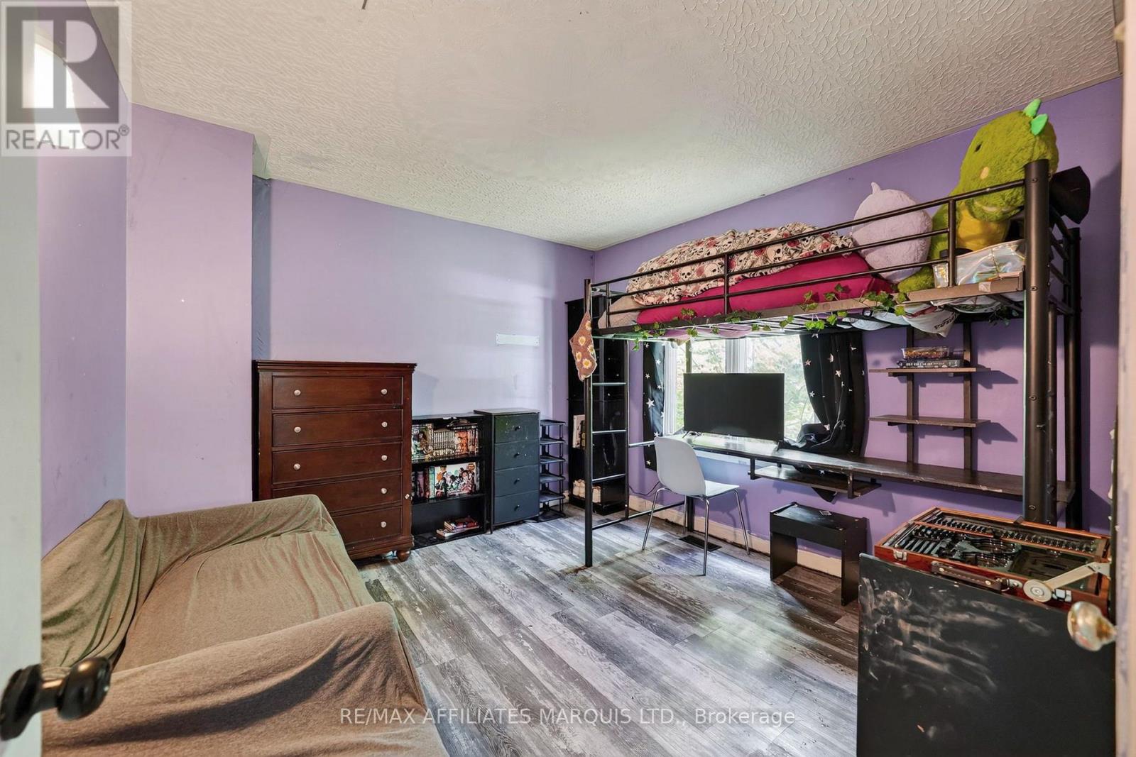 3330 POIRIER AVENUE - 22