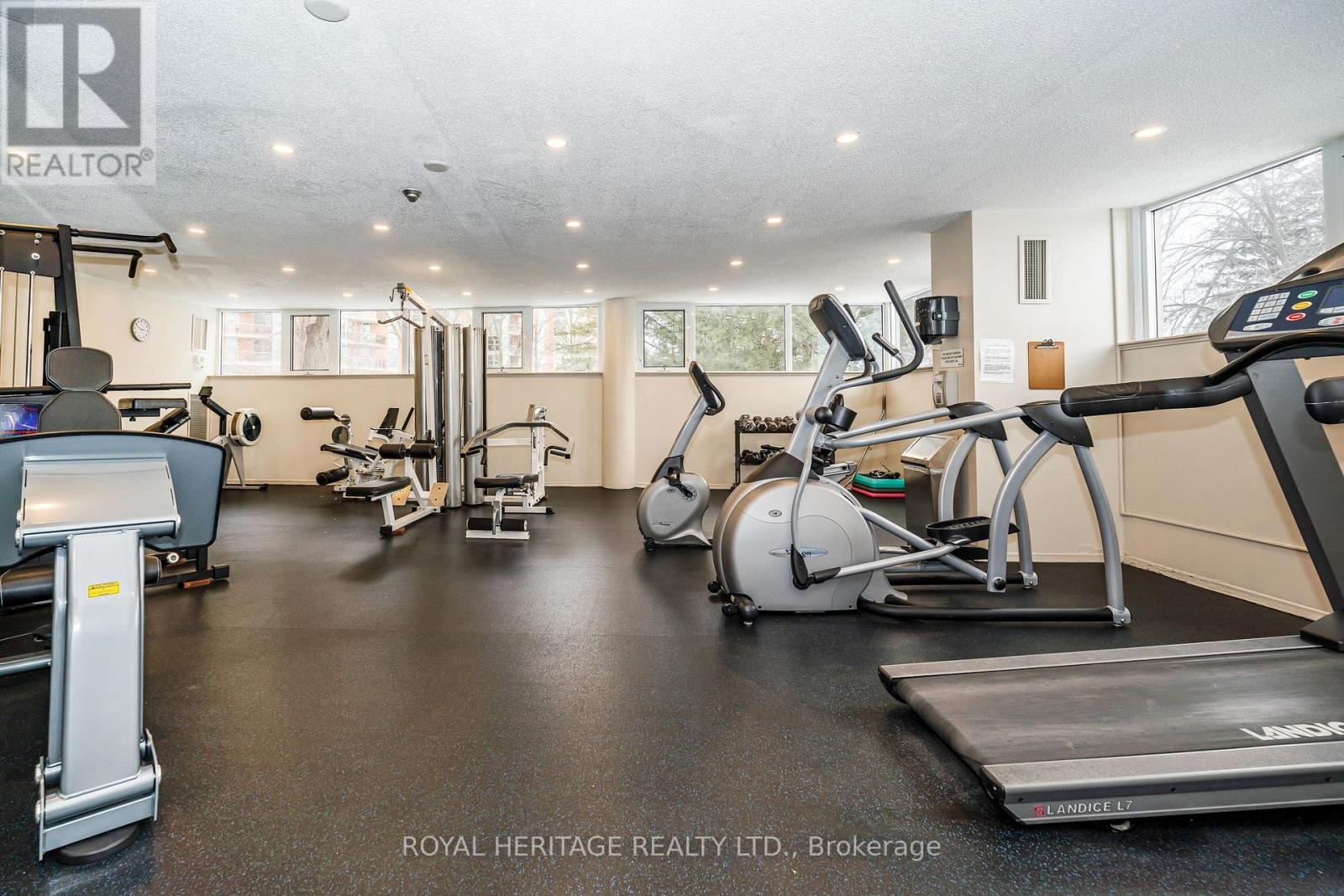 #313 10 DEAN PARK ROAD - 24