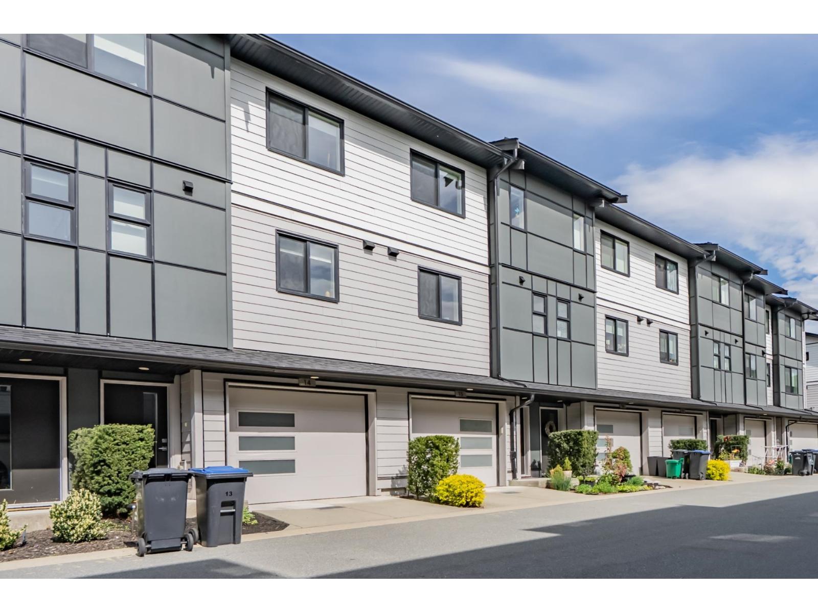 2 Bed, 3 Bath House for Sale in Abbotsford – 15 34825 DELAIR ROAD, Abbotsford – MLS# R3153018 - Image 38