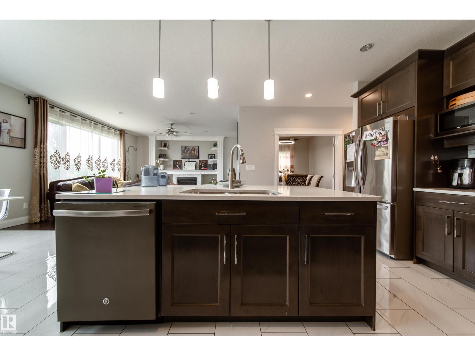 6217 167A avenue NW - 14