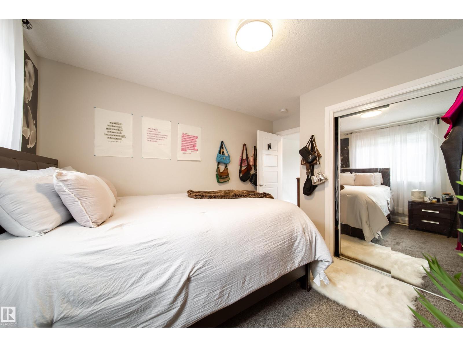 6217 167A avenue NW - 33