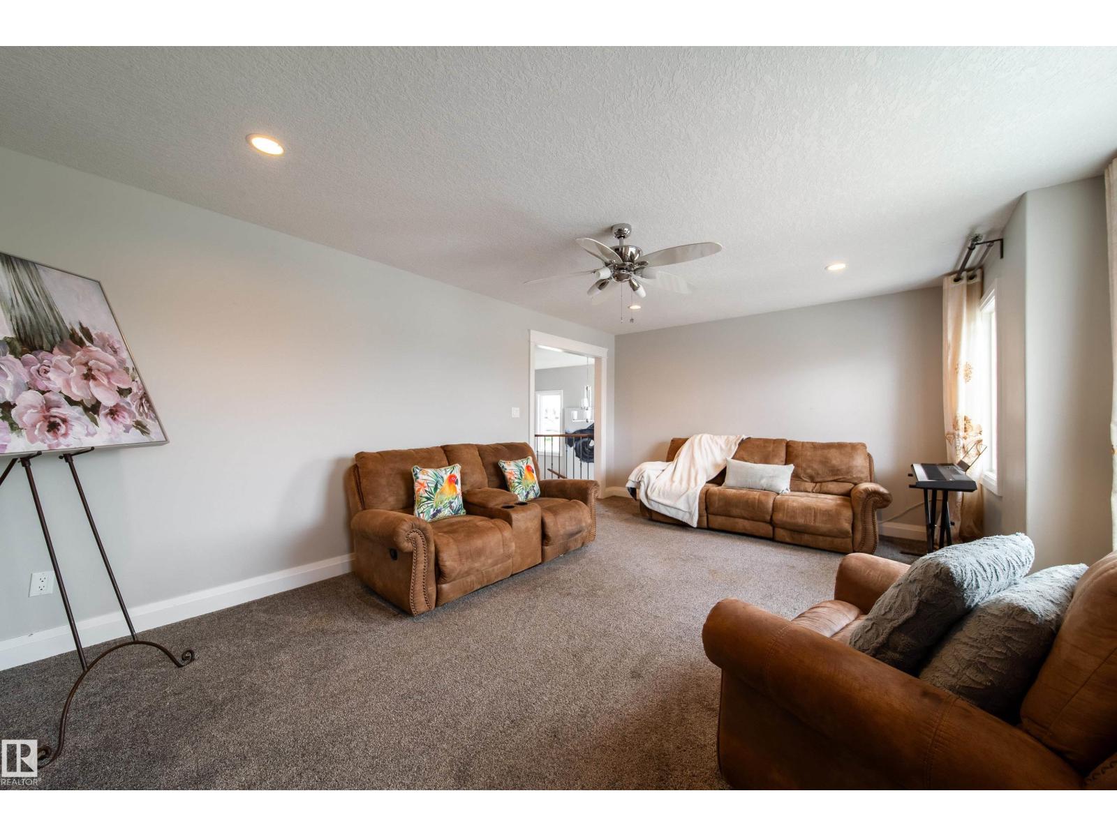 6217 167A avenue NW - 36