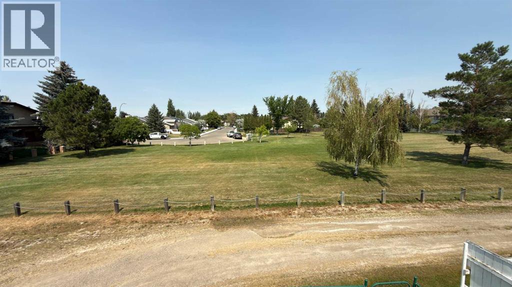47 Chilcotin Crescent W - 32