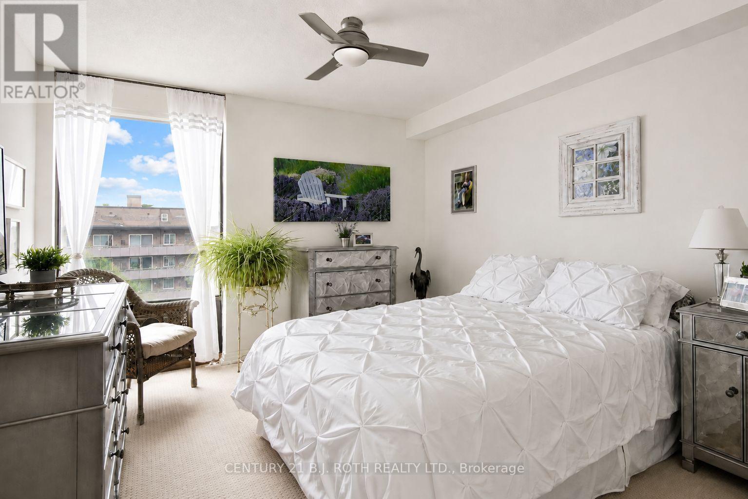 #508 181 COLLIER STREET - Image 25