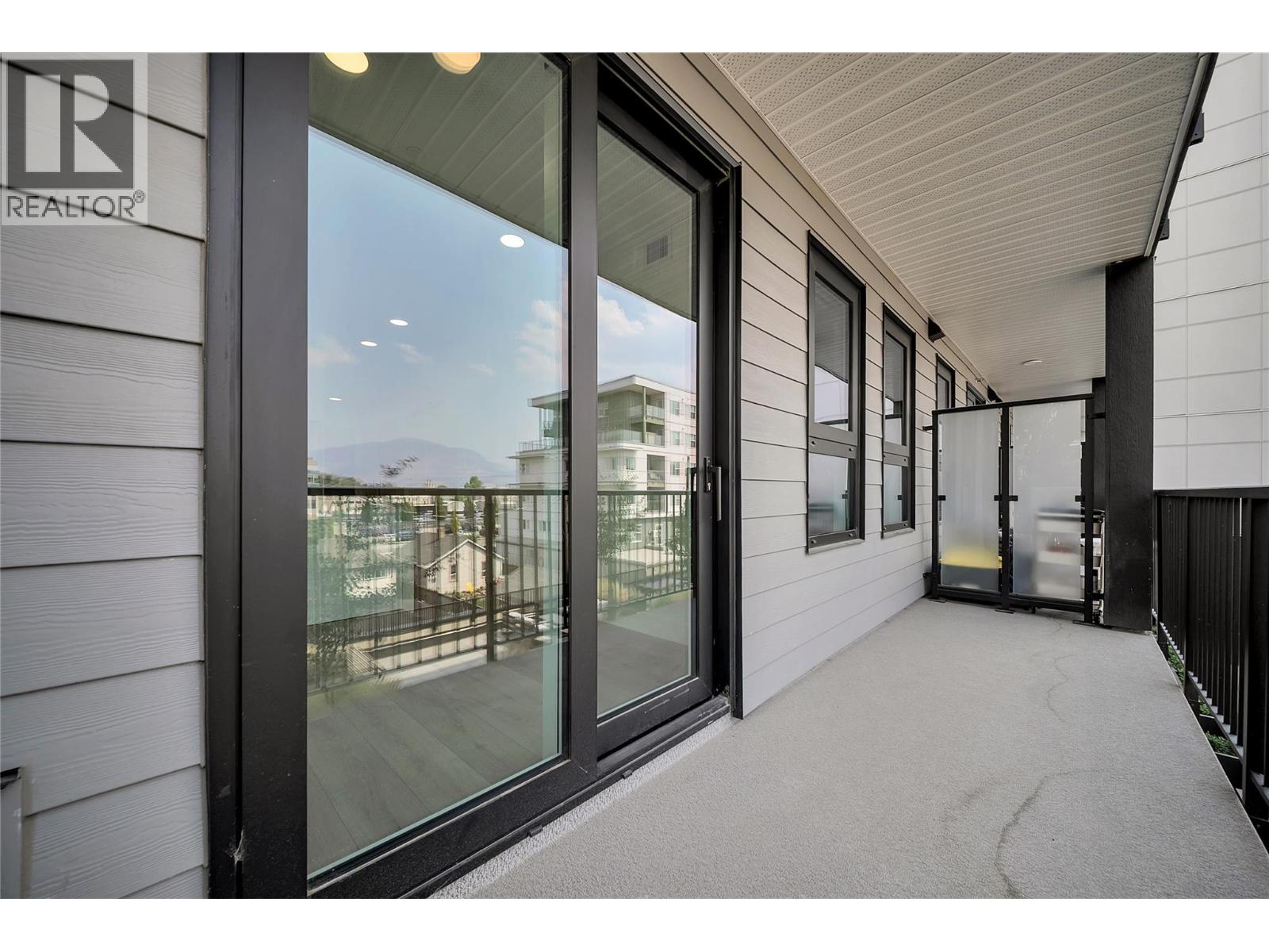 #312 620 Coronation Avenue Lot# 25 - 23