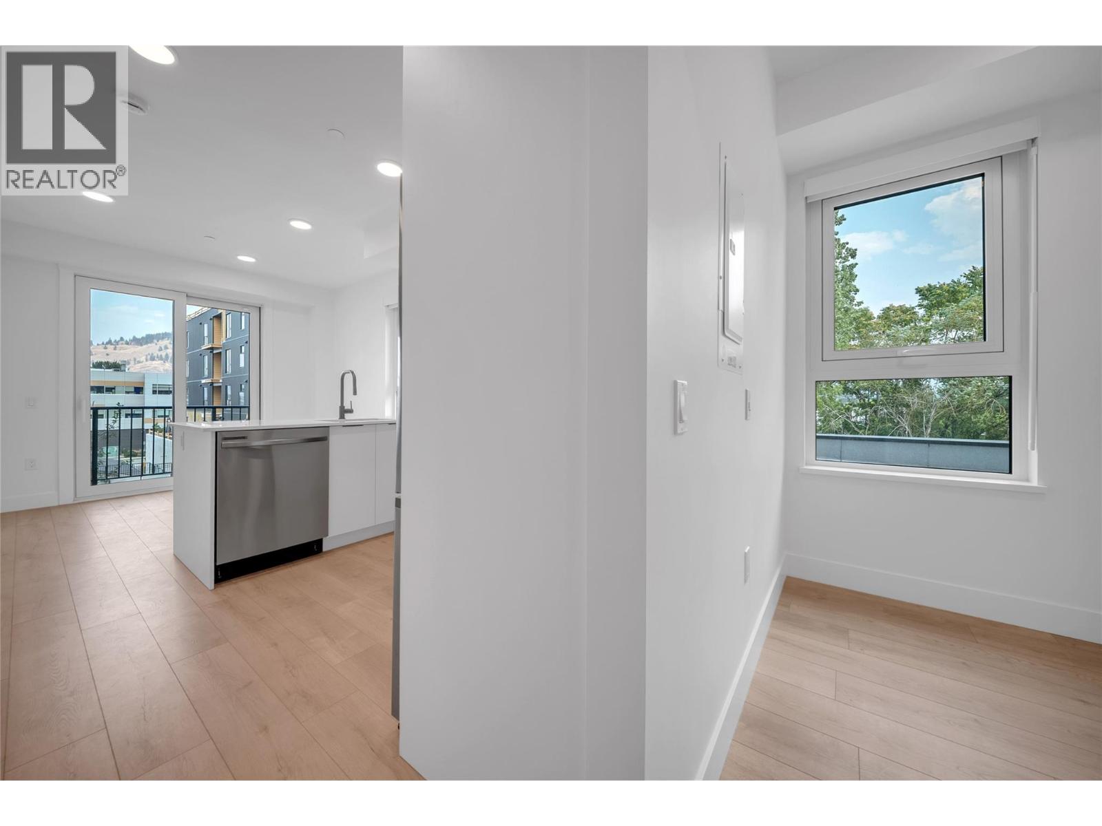 #312 620 Coronation Avenue Lot# 25 - 11