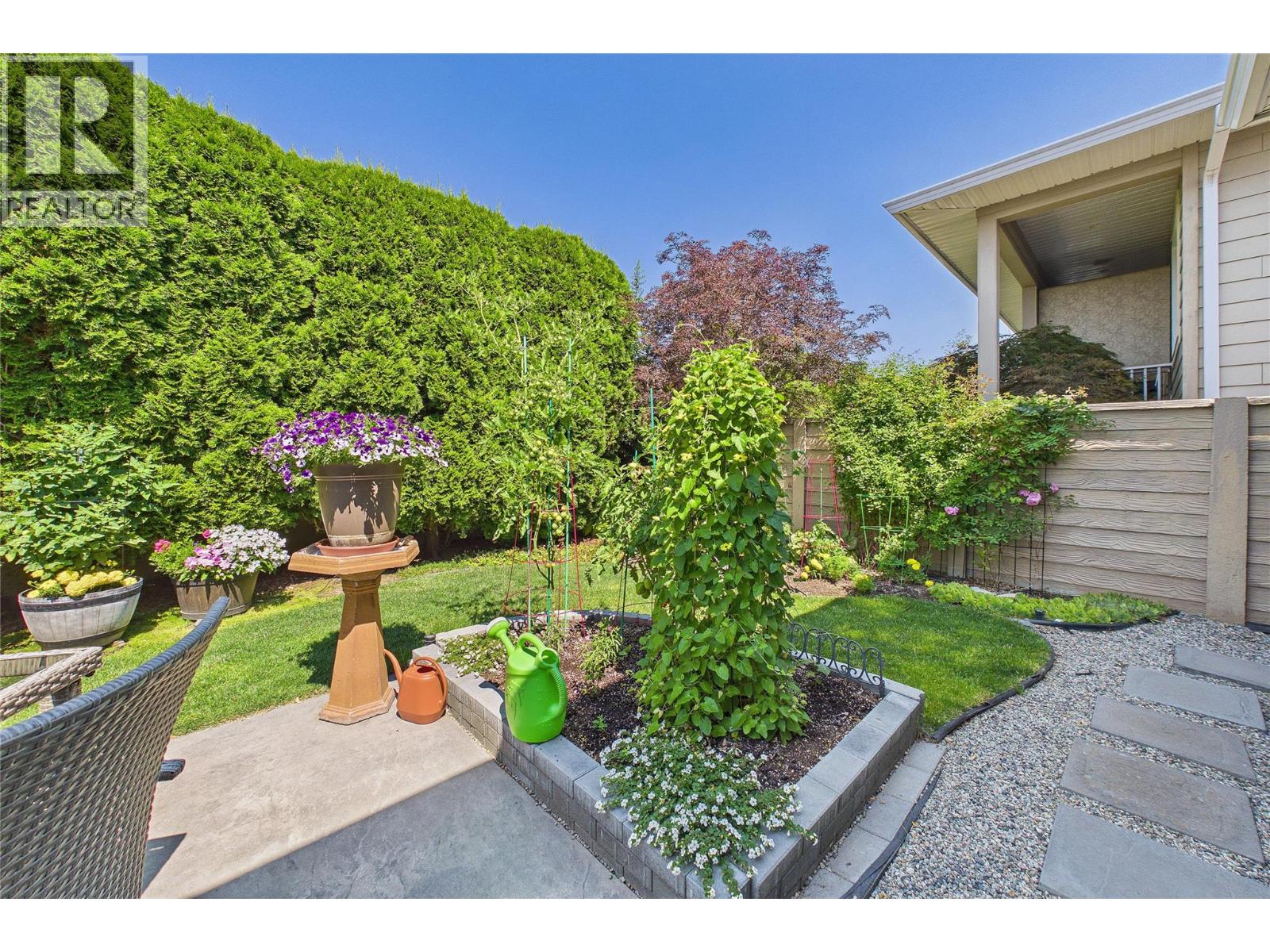 170 STOCKS Crescent Unit# 184, Penticton