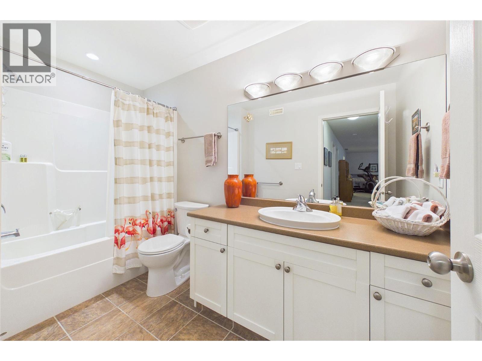 170 STOCKS Crescent Unit# 184, Penticton