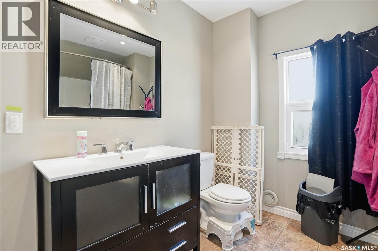 56 Iroquois STREET W - Image 30
