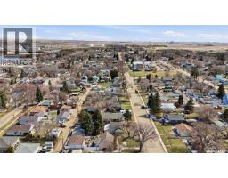 56 Iroquois Street W, Moose Jaw, SK S6H5A5 Photo 58