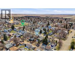 56 Iroquois Street W, Moose Jaw, SK S6H5A5 Photo 59